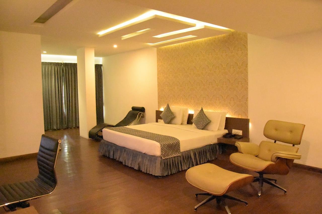Poppys Tower Hotel Coimbatore Ngoại thất bức ảnh