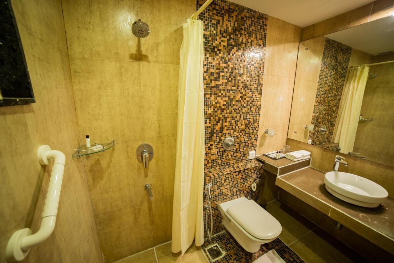Poppys Tower Hotel Coimbatore Ngoại thất bức ảnh